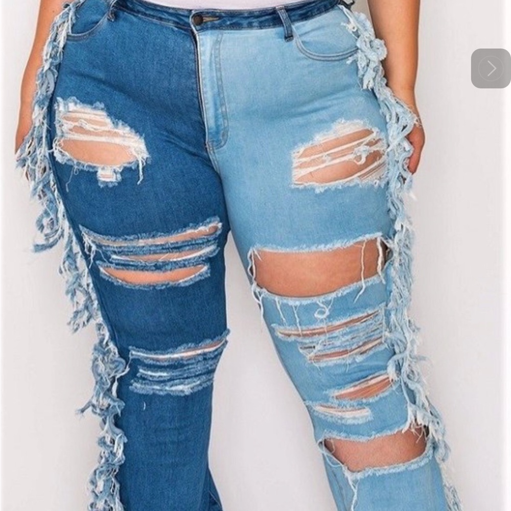 Two-Tone Distressed Women's Jeans